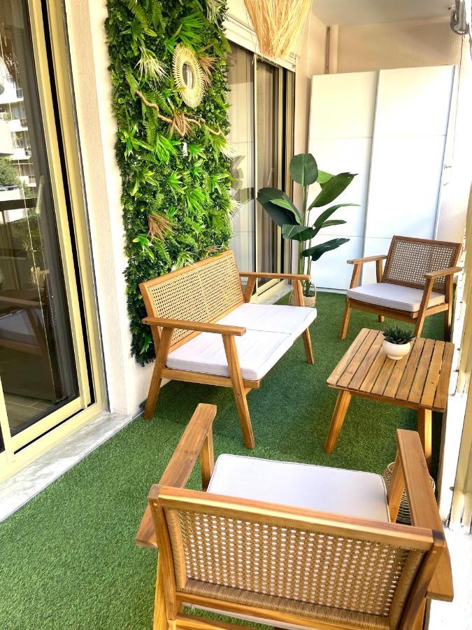 New Apartment At 150M From The Beaches Easy Check In ジュアン・レ・パン エクステリア 写真