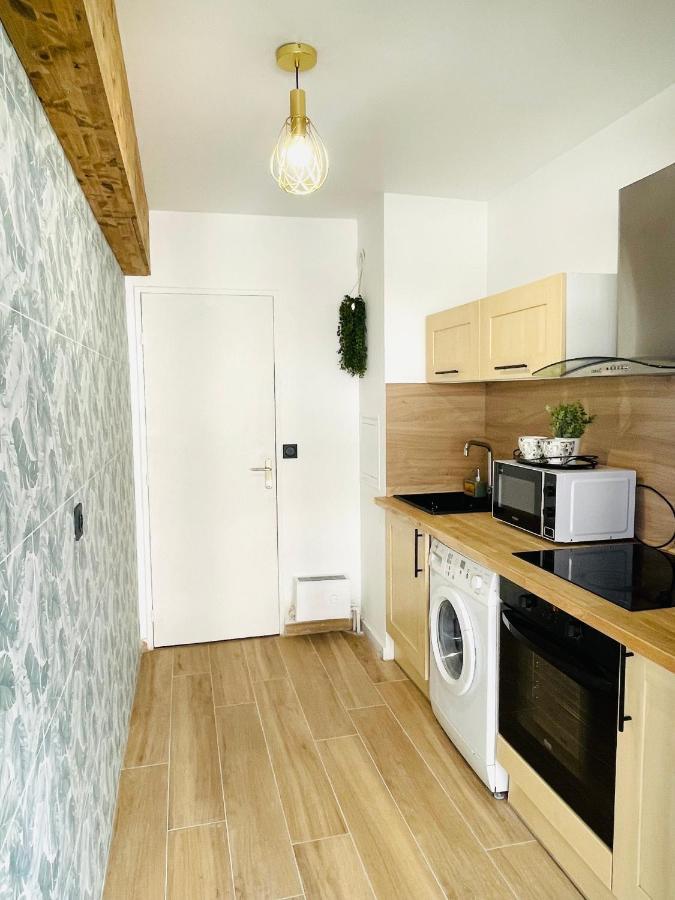New Apartment At 150M From The Beaches Easy Check In ジュアン・レ・パン エクステリア 写真