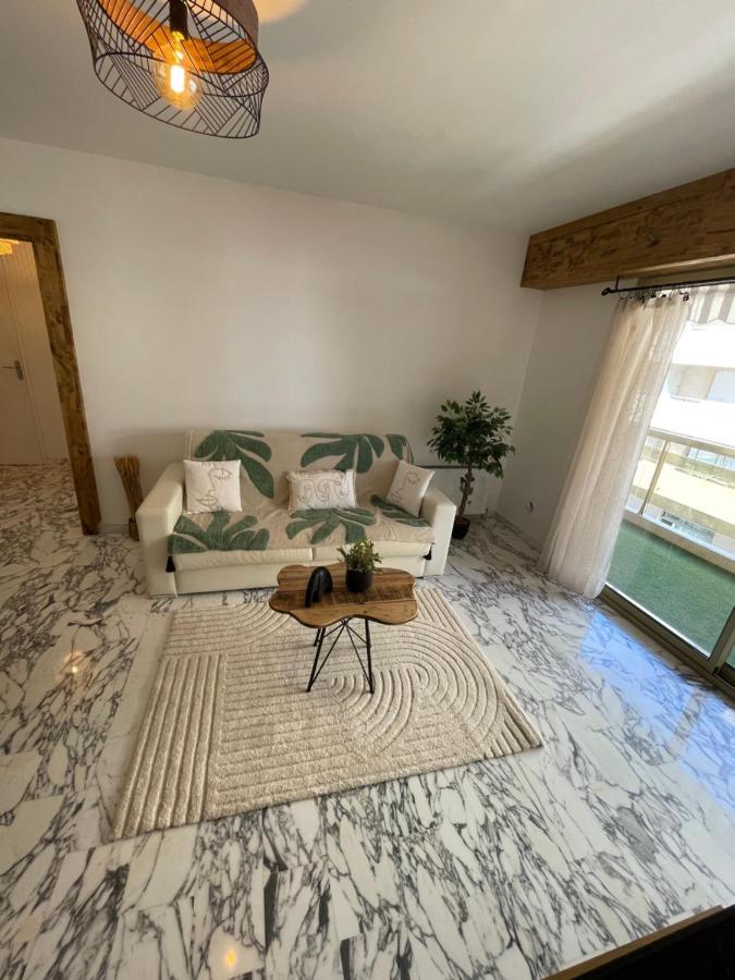New Apartment At 150M From The Beaches Easy Check In ジュアン・レ・パン エクステリア 写真
