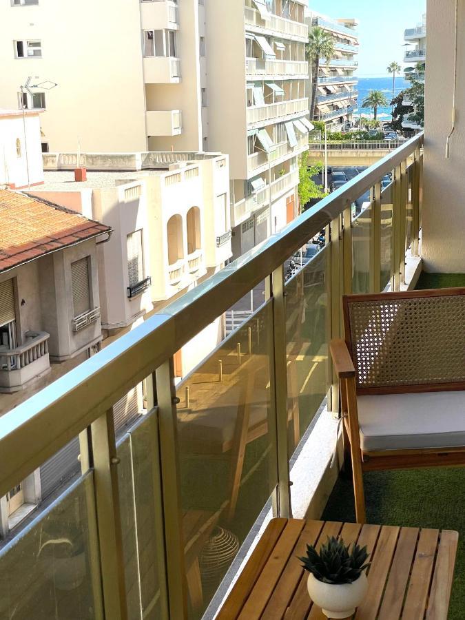 New Apartment At 150M From The Beaches Easy Check In ジュアン・レ・パン エクステリア 写真