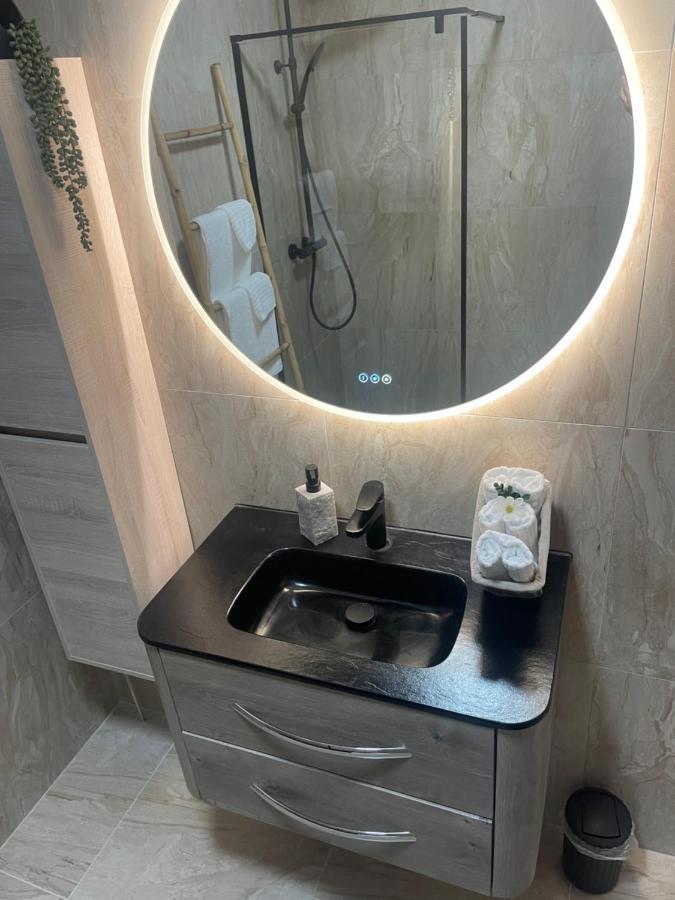 New Apartment At 150M From The Beaches Easy Check In ジュアン・レ・パン エクステリア 写真